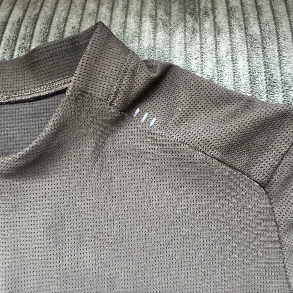 Lululemon Dark Olive Mesh Running Quarterzip - Picture 2 of 6